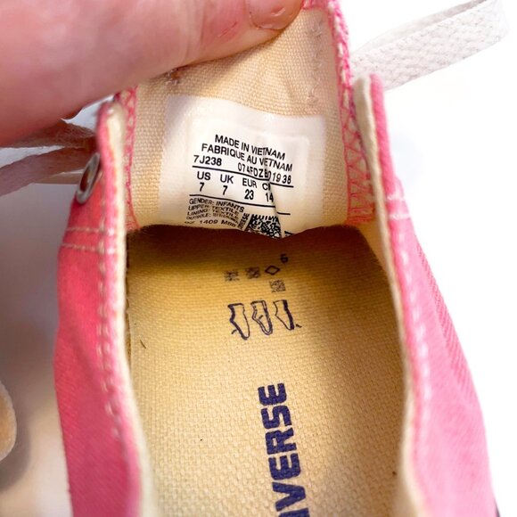 Converse All Stars Pink Low Top Sneakers, Size 7 - Picture 6 of 8